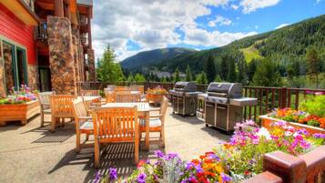 Kondominium, 3 kamar tidur | Tempat makan outdoor