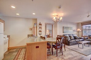 Condo, 2 Bedrooms | Interior - 8824 The Springs 2 Bedroom Condo by RedAwning (Keystone)