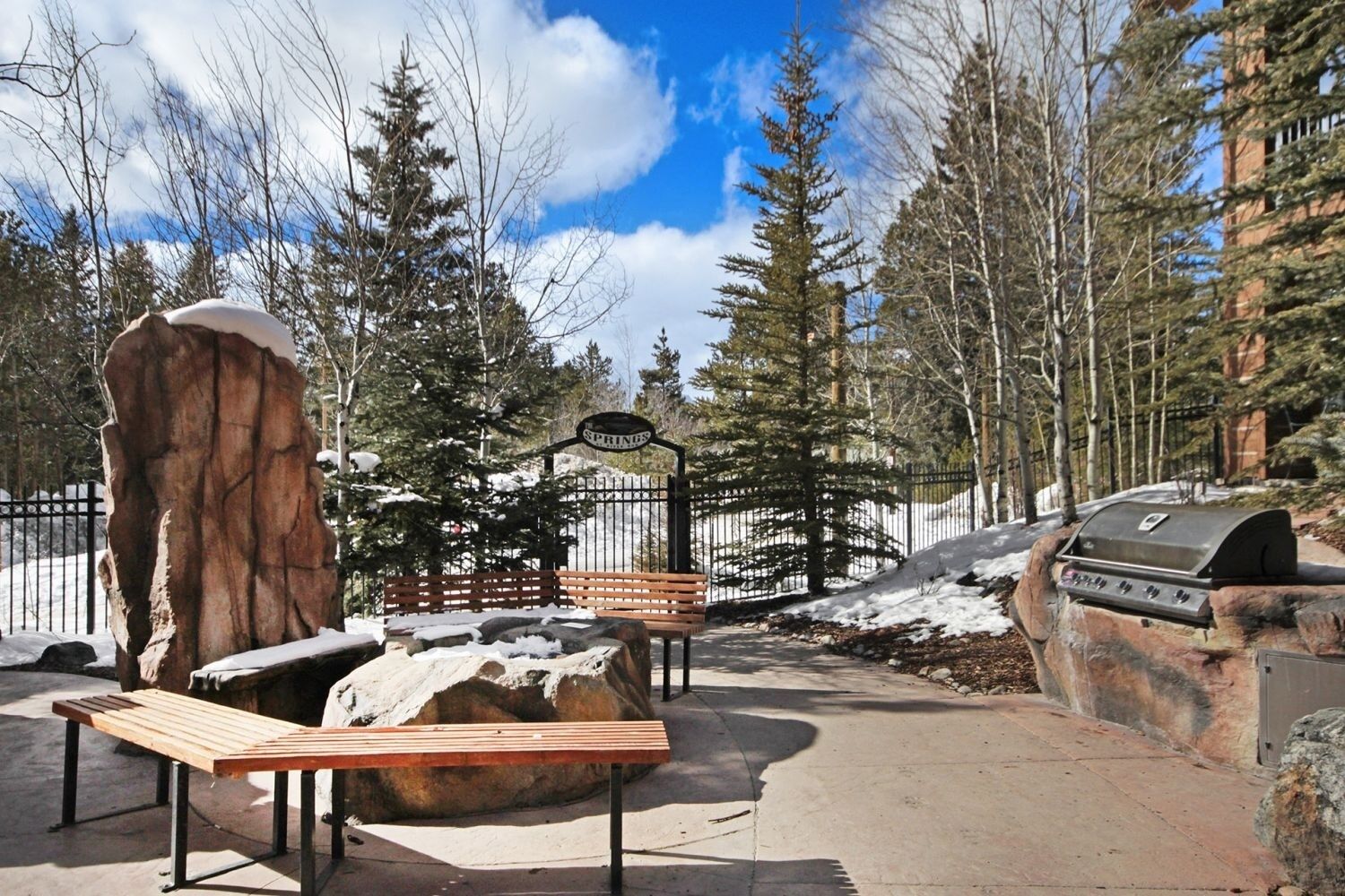 Condo, 1 Bedroom | BBQ/picnic area