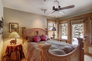 Stadtwohnung, 2 Schlafzimmer | 2 Schlafzimmer, Schreibtisch, laptopgeeigneter Arbeitsplatz