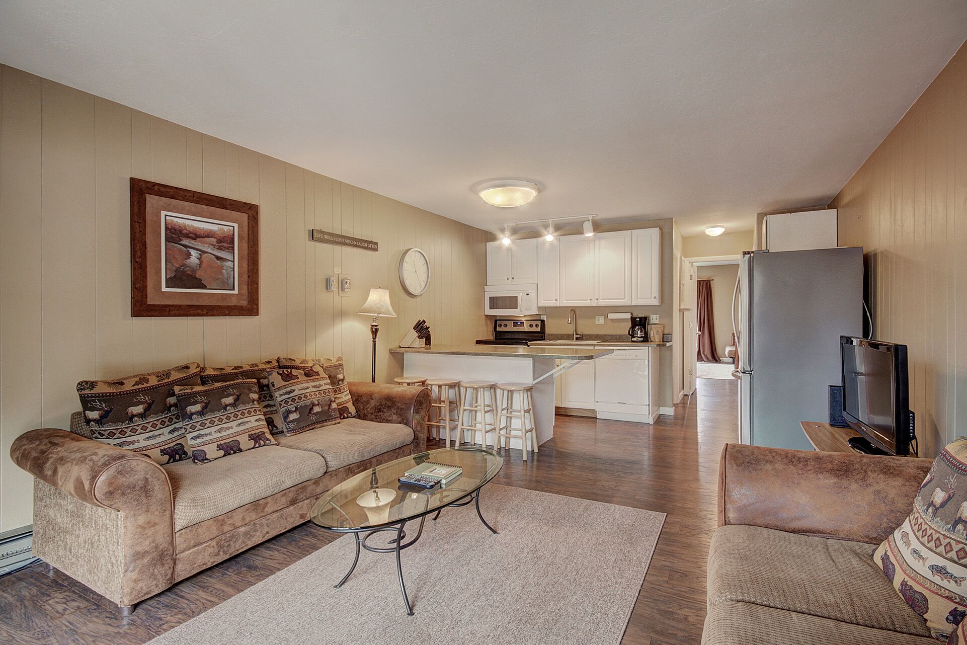 Condo, 1 Bedroom | Living room | TV, fireplace