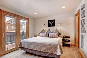 Condo, Multiple Bedrooms | 8 bedrooms, laptop workspace, free WiFi - River Run Mill Creek Combo by RedAwning (Keystone)