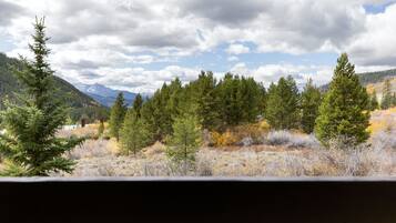 Vue depuis lâhĂ©bergement