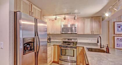 Huge Ski-In Ski-Out Condo - CM116 by RedAwning