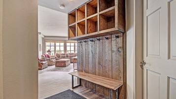 Condo, 2 habitaciones | Interior