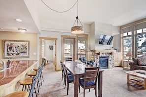 Condo, 3 Bedrooms | Dining