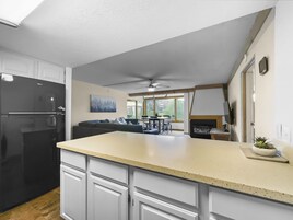 Condo, 2 quartos | Parte interna