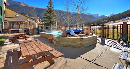 Beautiful Condo, Ski Out Your Back Door - FP202 by RedAwning