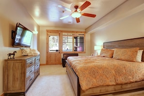 Townhome, 4 Bedrooms | 4 bedrooms, desk, laptop workspace, iron/ironing board