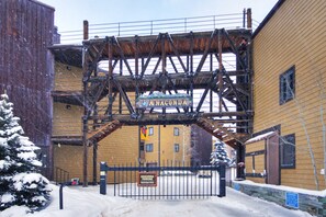 Condo, 3 habitaciones | Exterior