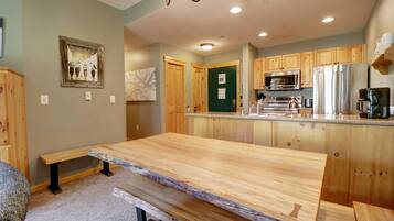 Condo, 2 Bedrooms | Private kitchen | Microwave, dishwasher, cookware/dishes/utensils