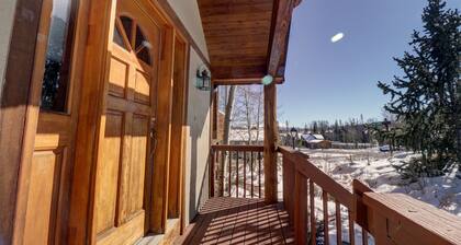 Sauterne Sanctuary 3br 3ba 3 Bedroom Home by RedAwning