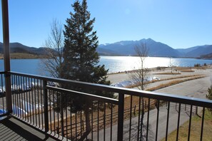 Appartamento, 2 camere da letto, vasca da bagno (A308 Lake Cliffe) | Balcone