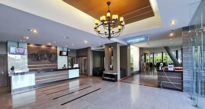 Grand Garden Hotel & Residence