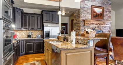 Stillwater Shores 1273 5 Bedroom Townhouse by RedAwning