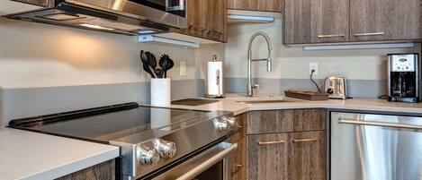 公寓客房, 3 間臥室 | 私人廚房 | 大型冰箱、微波爐、爐台、洗碗機