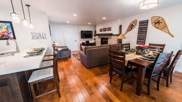 Condo, 2 Bedrooms | Private kitchen | Full-sized fridge, microwave, oven, stovetop