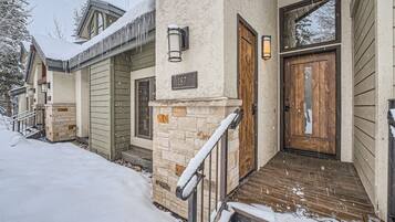 Townhome, 3 Bedrooms | Exterior detail