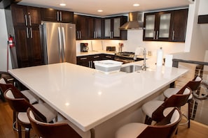 Private kitchen - Ridgepoint Townhomes (Avon)