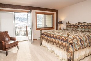 Townhome, 4 Bedrooms - 6 Chambertin Townhomes 4 Bedroom Townhouse by RedAwning (Avon)