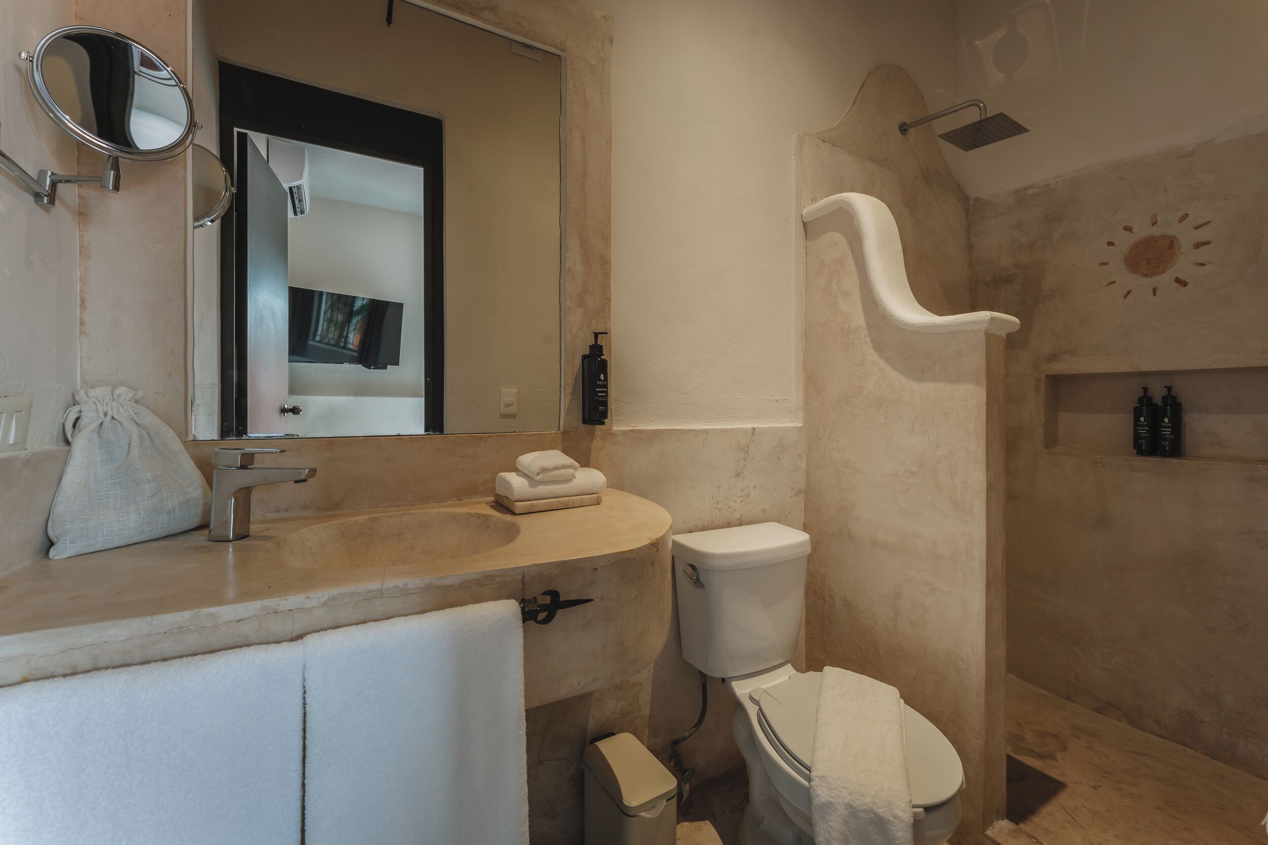 Photo - Art 64 Guest House – Adults Only