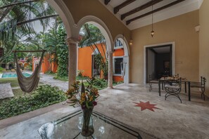 Dining room - Art 64 Guest House – Adults Only (Mérida)