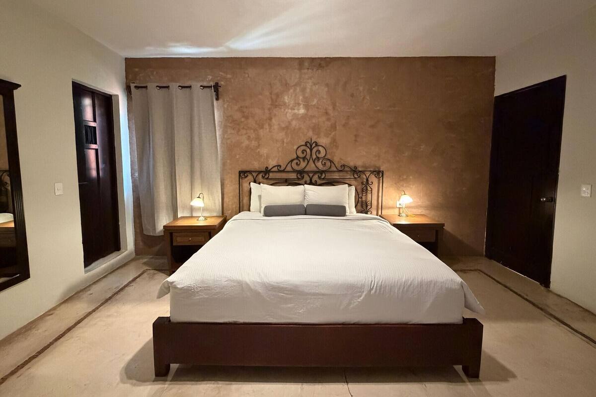 Cofres nos quartos, ferros/tábuas de passar roupa, Wi-Fi de cortesia