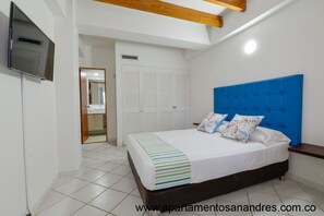 Family Apartment, 2 Bedrooms (303) | In-room safe, blackout drapes, free WiFi, bed sheets