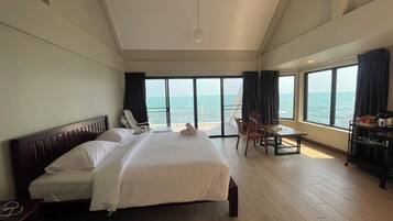 Baan Chom Talay Super Deluxe