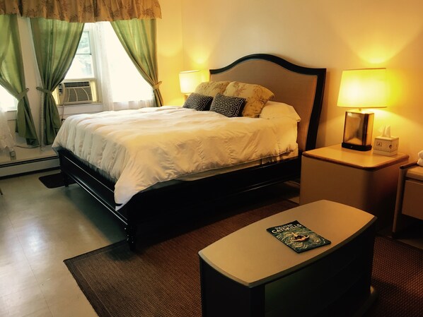 Superior Room, 1 King Bed