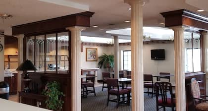 Gateway Inn and Suites