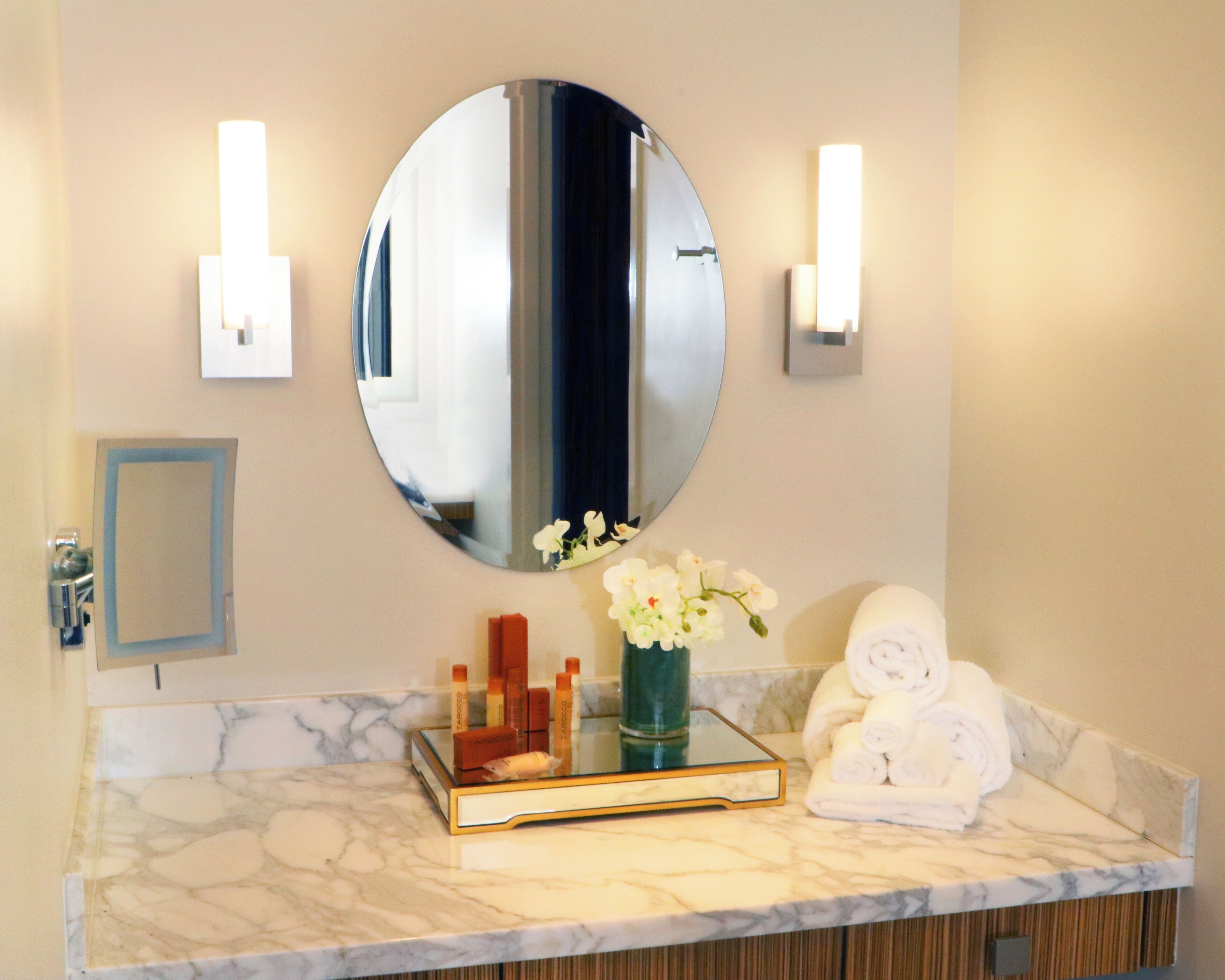 1 bedroom, premium bedding, pillow-top beds, in-room safe