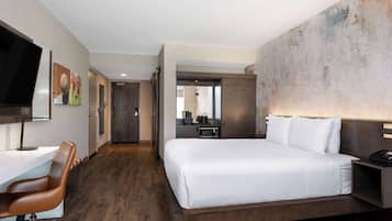 Kamar, 1 Tempat Tidur King, Bebas Asap Rokok | Seprai premium, meja kerja, dan setrika/meja setrika