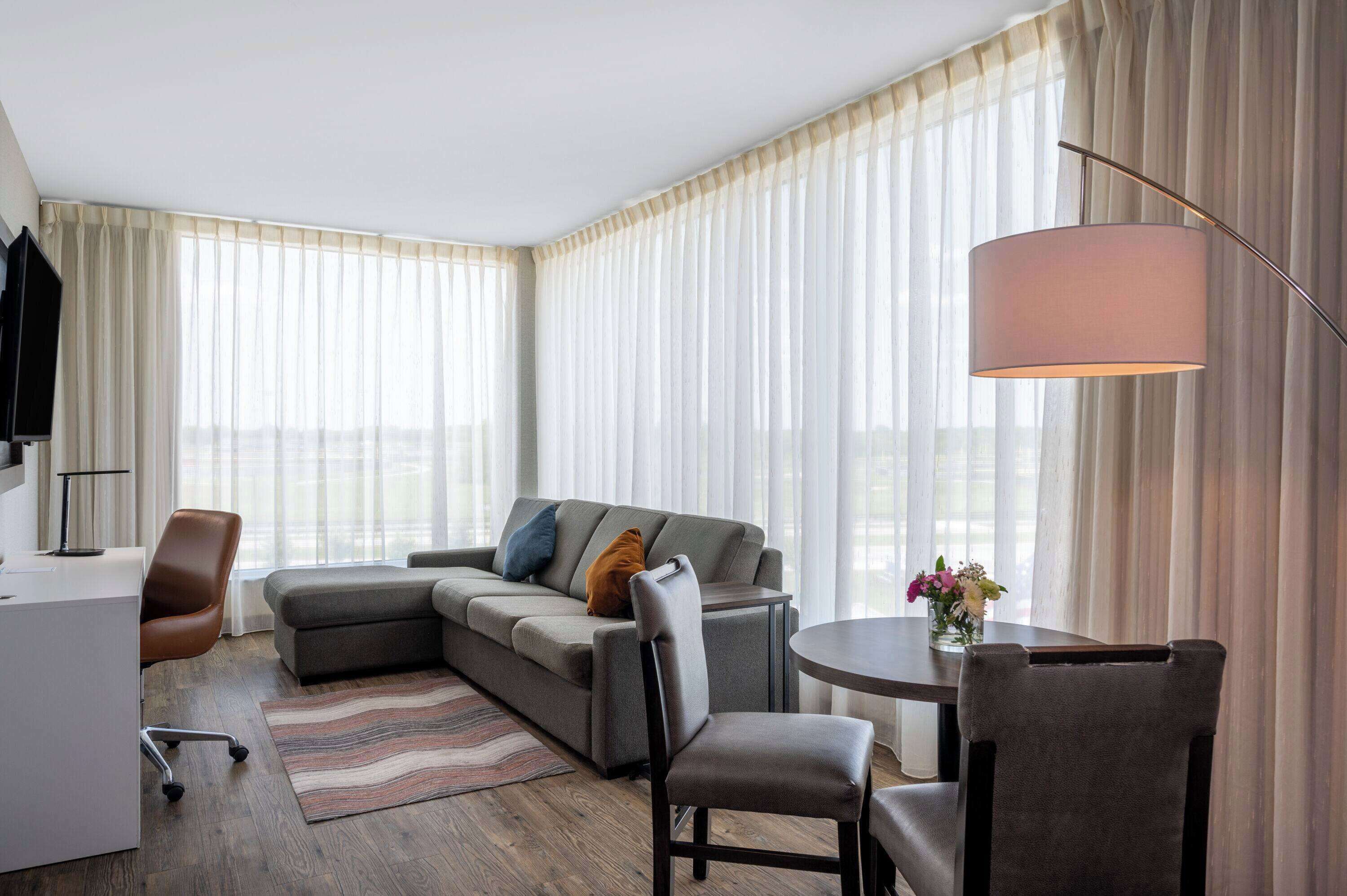 studio suite, 1 king bed, accessible, non smoking (mobility/hearing, tub w/ grab bars) | premium bedding, desk, iron/ironing board, free cots/infant beds