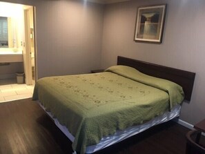 Room, 1 King Bed | Free WiFi