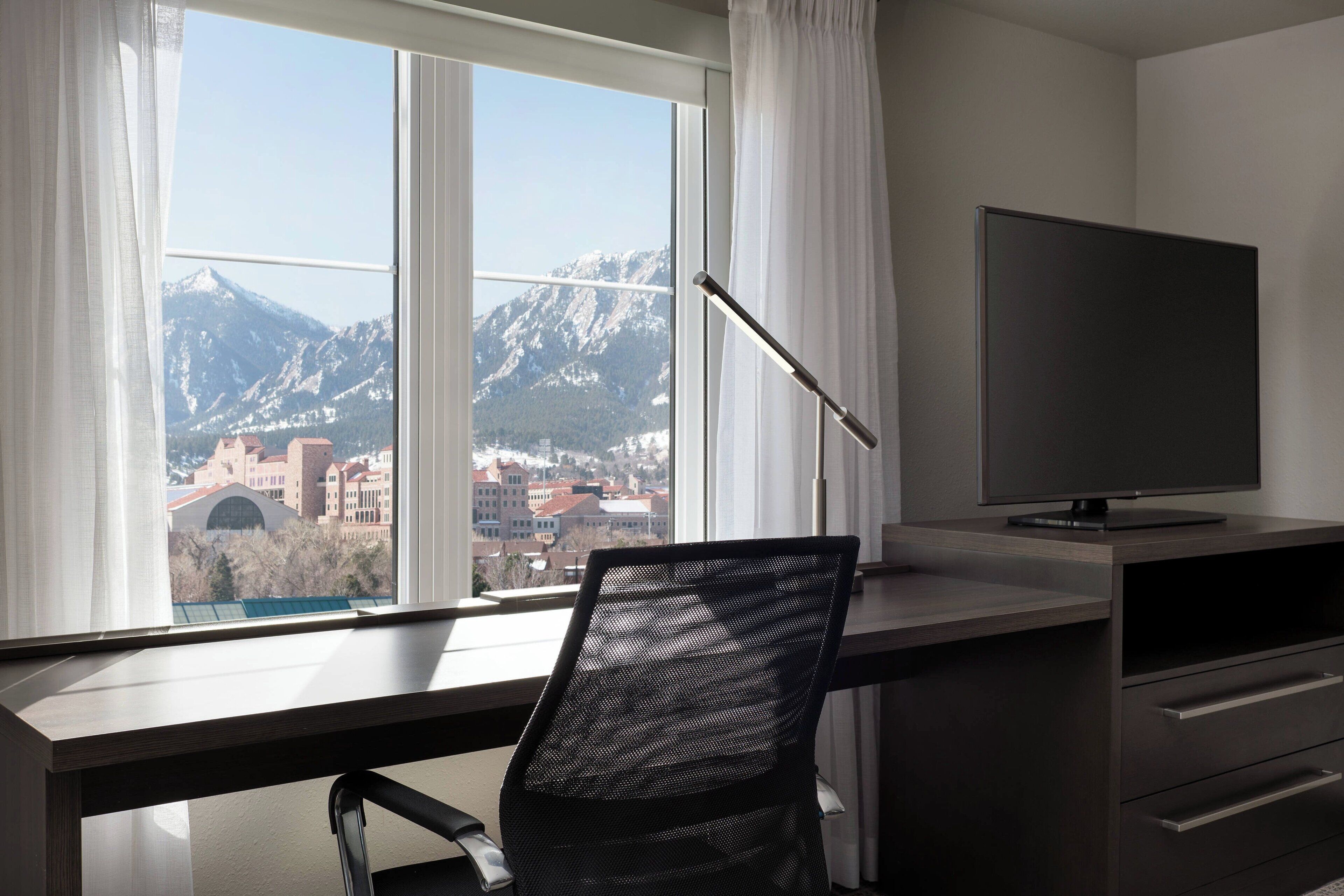 suite, 1 bedroom, non smoking | iron/ironing board, free cots/infant beds, free wifi, bed sheets