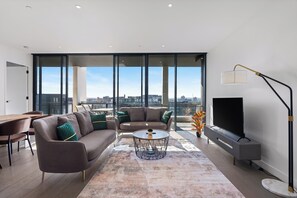 Three Bedroom Two Bathroom Apartment | Living area