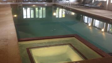 Piscina interna, piscina externa