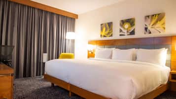 Room with Super King Size Bed 180x230cm | 1 bedroom, minibar, in-room safe, desk