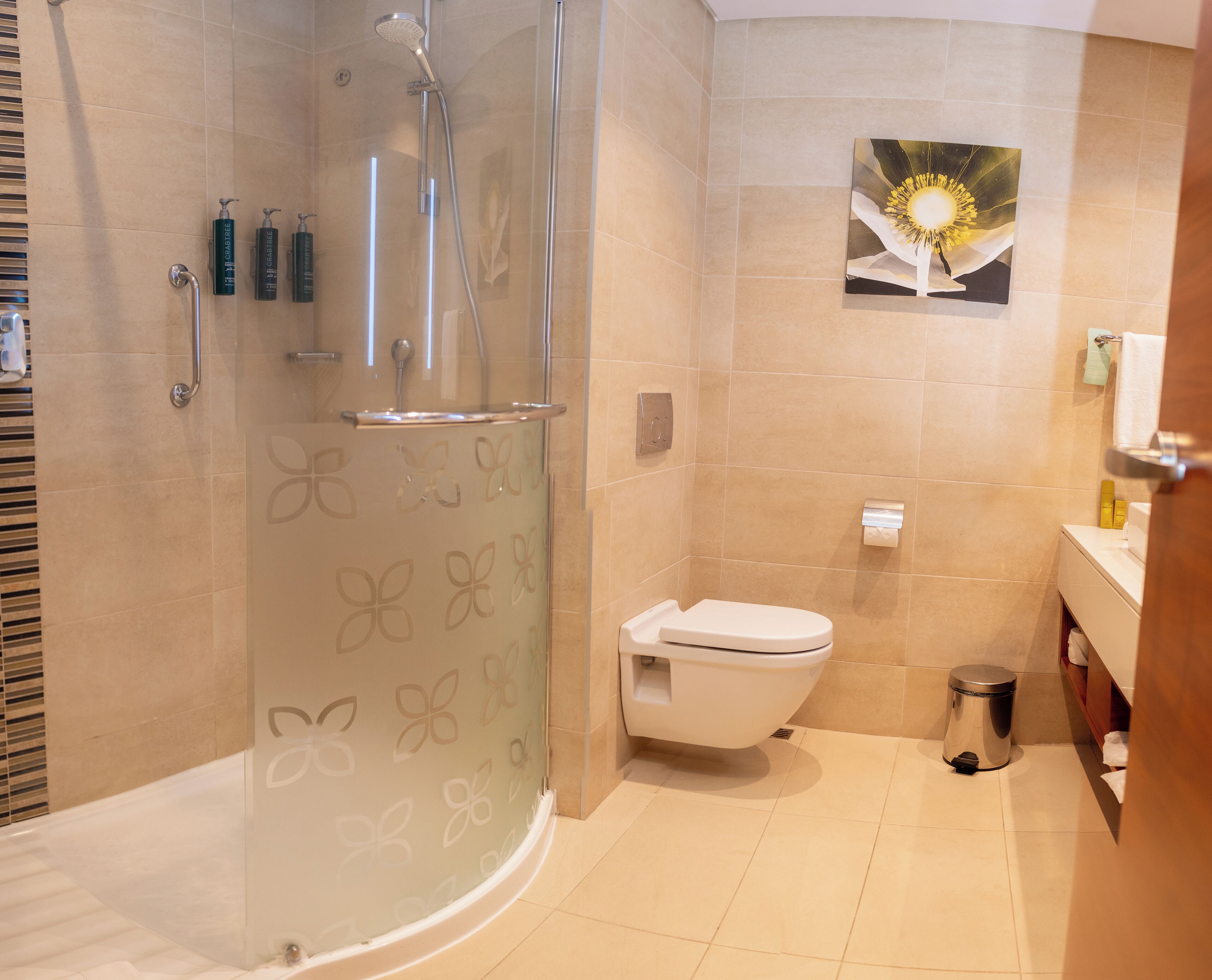 twin room | bathroom | free toiletries, hair dryer, towels