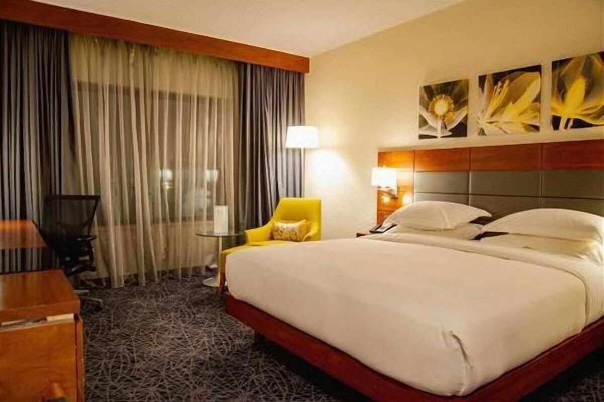 1 bedroom, minibar, in-room safe, desk