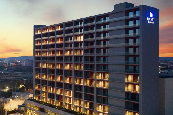 Front of property – evening/night