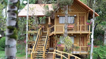 树屋, 热水浴缸 | 1 多间卧室、迷你吧、办公桌、床单