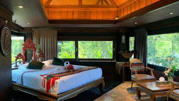 Panorama | Individually furnished, blackout drapes, rollaway beds, free WiFi