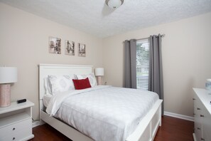 3 chambres, fer et planche à repasser, Wi-Fi gratuit, draps fournis