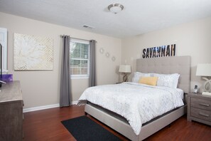 3 habitaciones, tabla de planchar con plancha y wifi gratis 