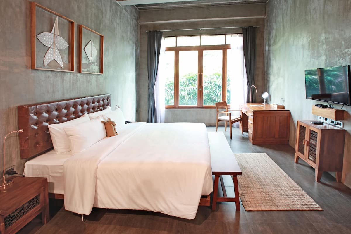 Suite | 1 bedroom, minibar, in-room safe, individually decorated