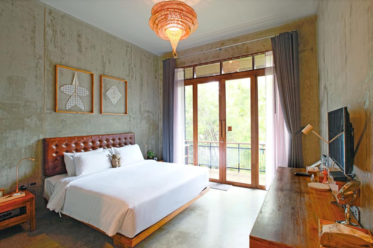 1 bedroom, minibar, in-room safe, individually decorated