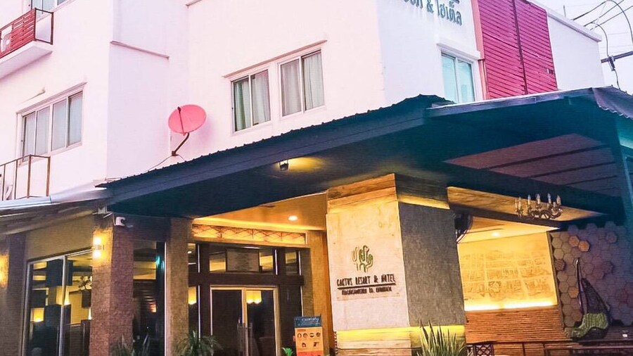 Cactus Resort & Hotel