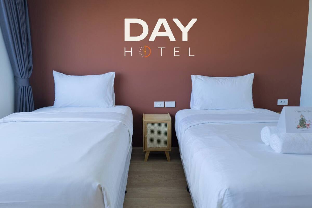 Superior Twin Room, 1 Bedroom | In-room safe, iron/ironing board, free WiFi